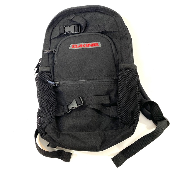 Dakine GROM PACK black mini skater backpack
